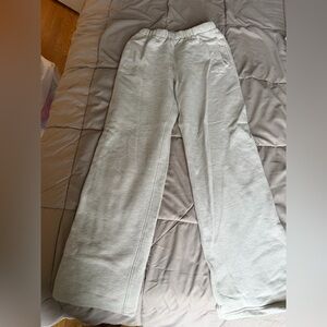 Madhappy Classics Fleece Straight Sweatpant in Oatmeal